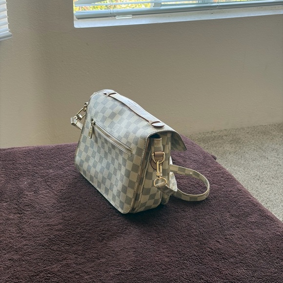 Authentic Louis Vuitton Cream and Blue Checkered Crossbody Bag - Picture 7 of 8